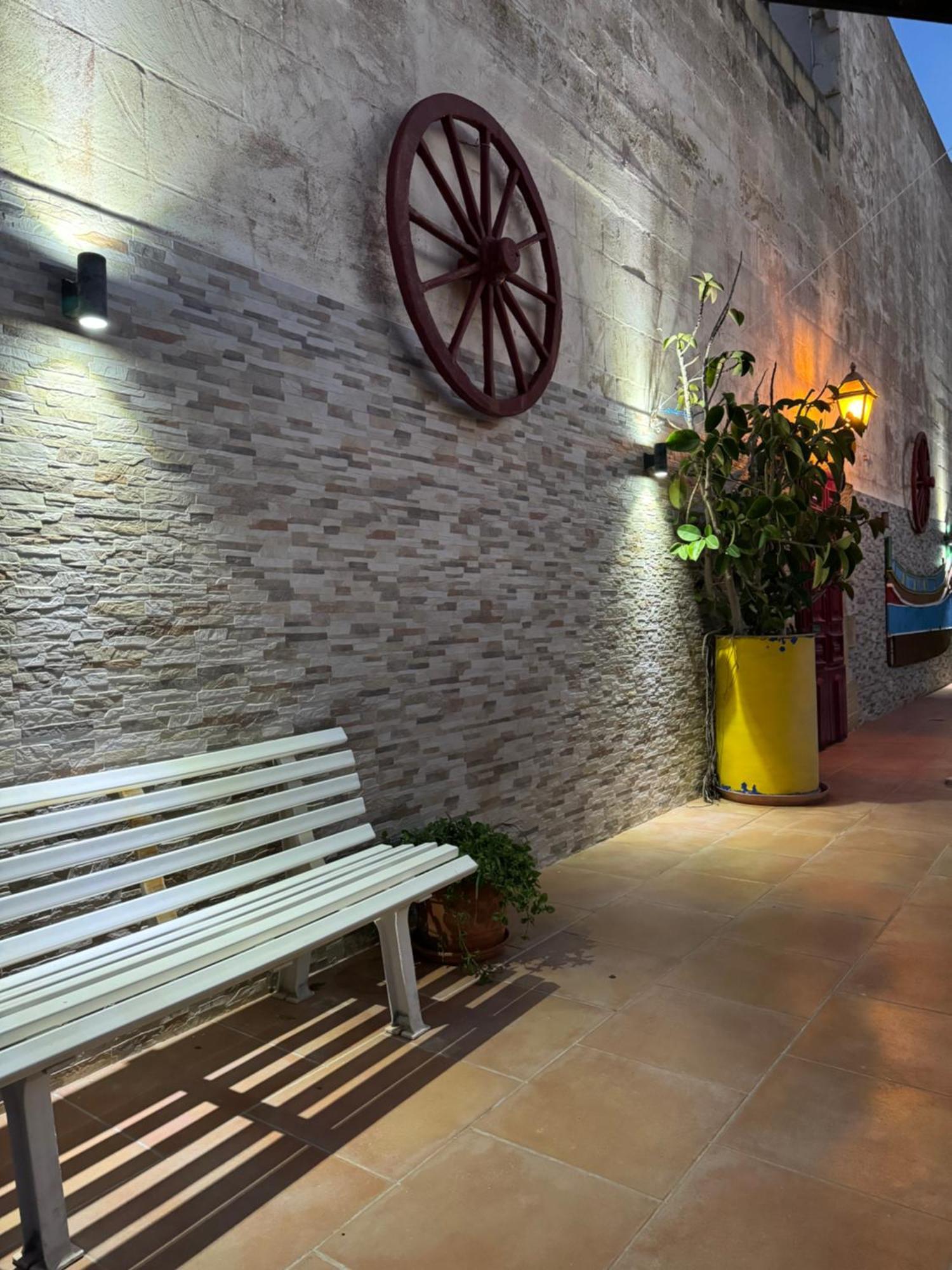 Tal-Bir Farmhouse Hotel Nadur Exterior photo