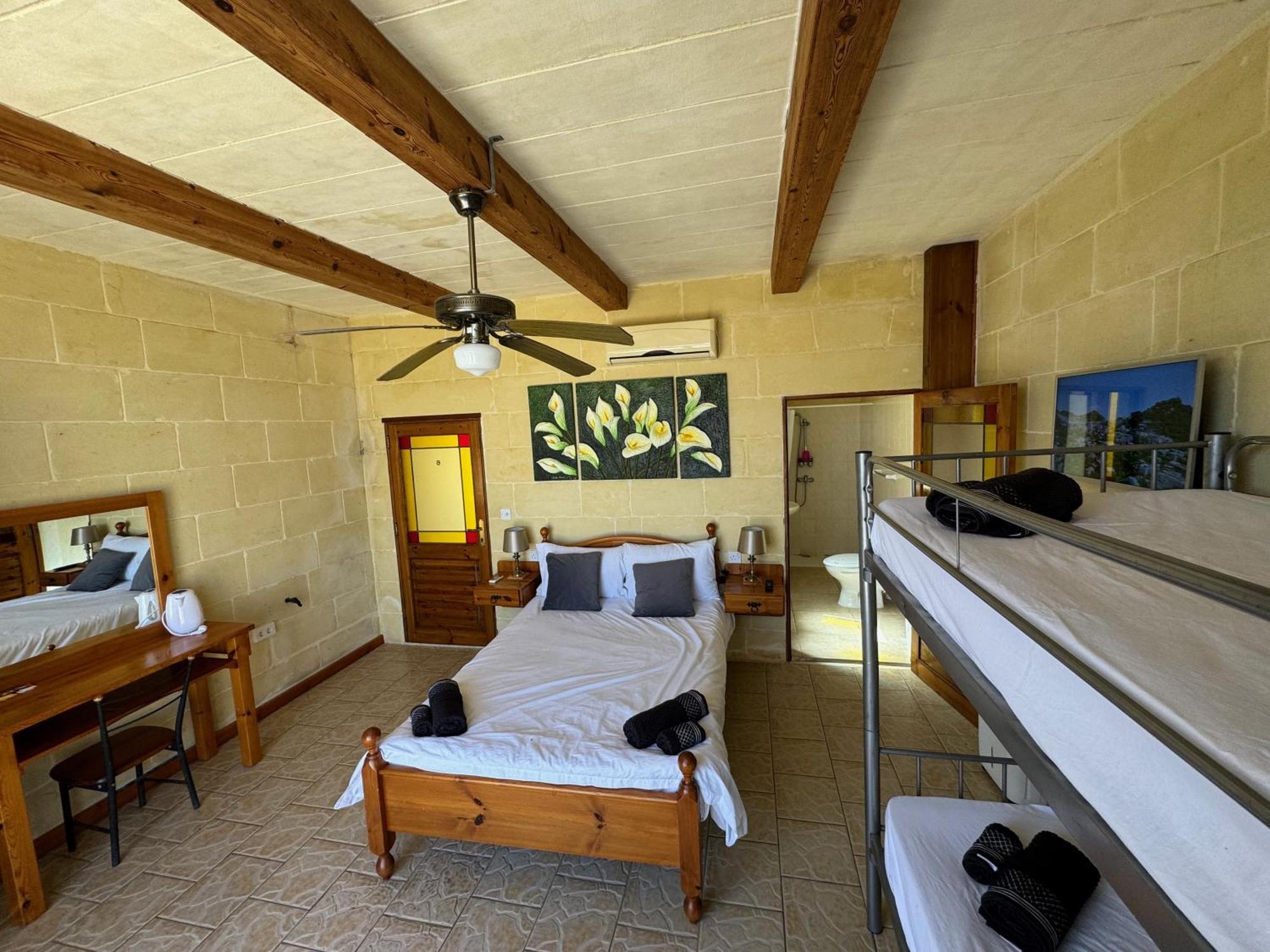 Tal-Bir Farmhouse Hotel Nadur Exterior photo